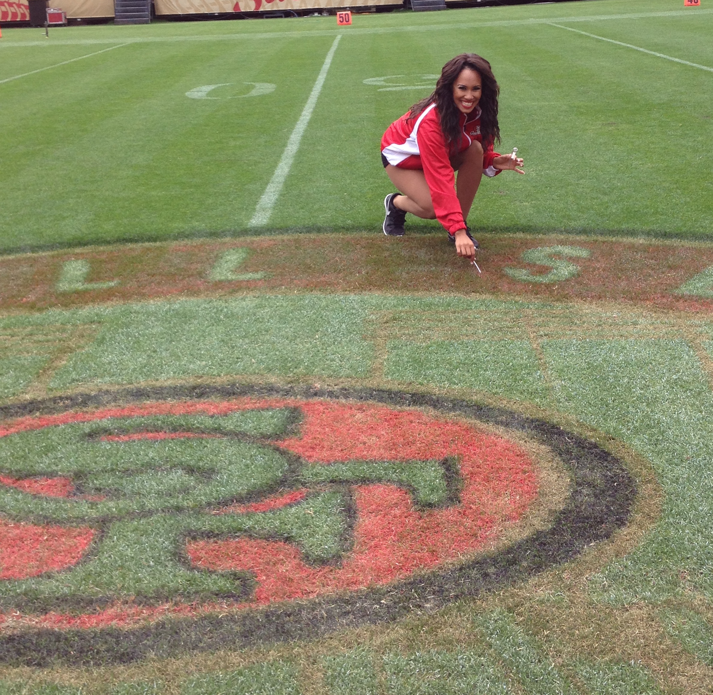 San Francisco 49ers cheerleaders collect stadium microbes for Project MERCCURI, our citizen science research project.