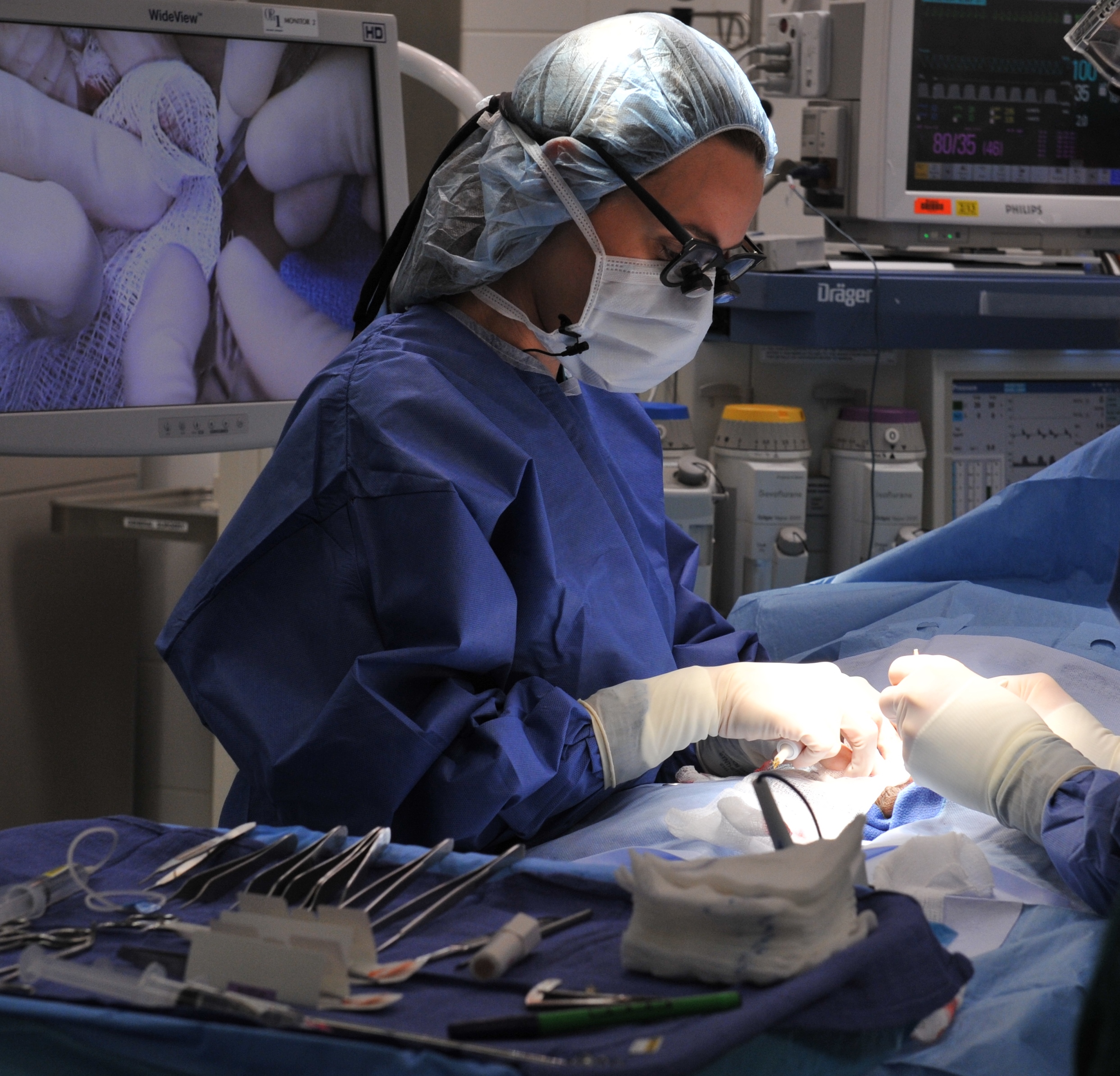 Former Dallas Cowboys cheerleader is now a pediatric urologic surgeon!
